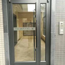  臨朐縣海磊門窗廠 主營(yíng) 伸縮門 樓宇門 非標(biāo)門